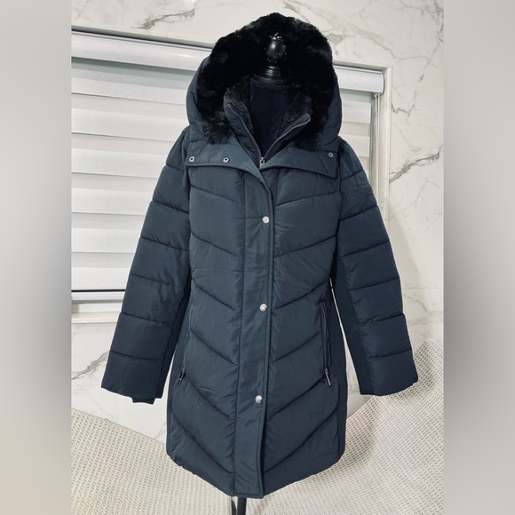 Womens puffer coat❄️NICE❄️ - Picture 3 of 13